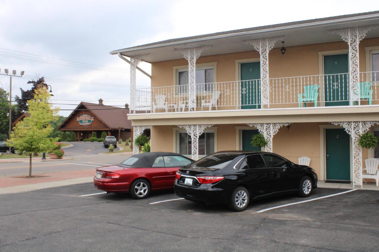 River Road Motel Wisconsin Dells Εξωτερικό φωτογραφία