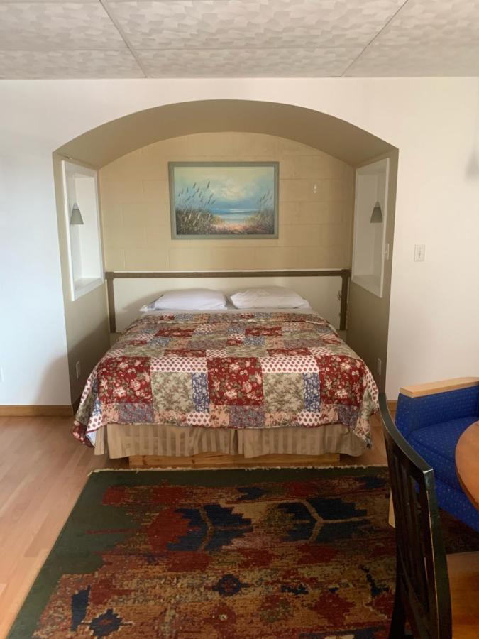 River Road Motel Wisconsin Dells Εξωτερικό φωτογραφία